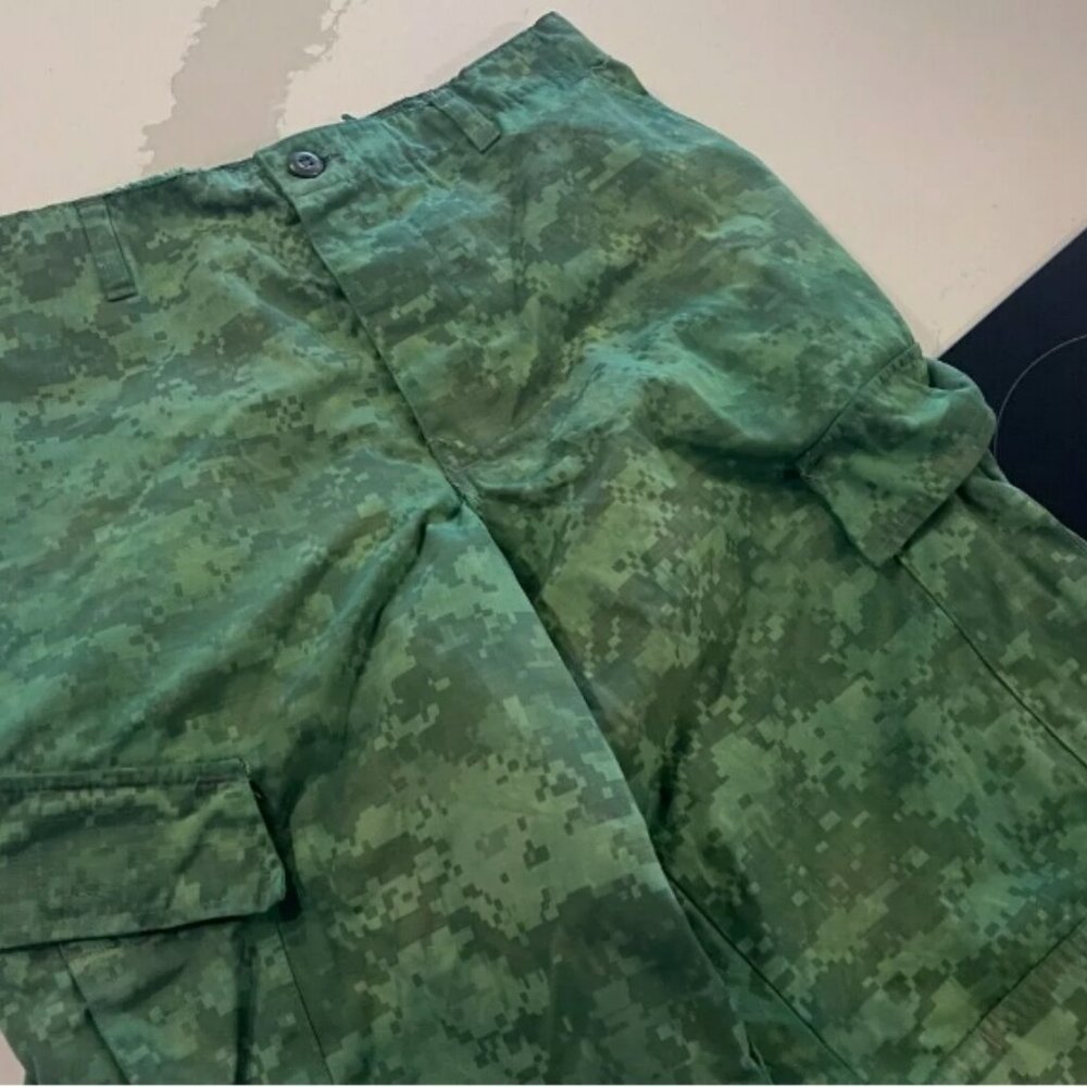 AIRSOFT PAINTBALL MILITARY ACU UCP PANTS & KNEE PADS COLOR DYE GREEN - Picture 4 of 12